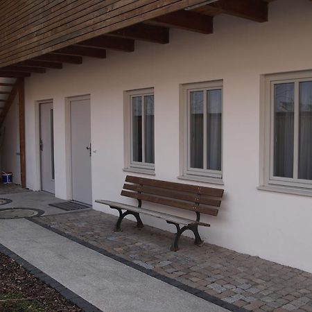 Gaestehaus In Der Gotthardtstrasse Erfurt Esterno foto